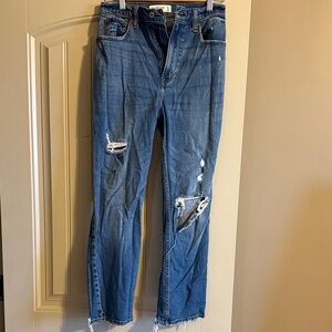 Like new Abercrombie ankle straight jeans